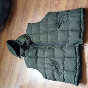 Glacier's edge Forest green vest with hoodie